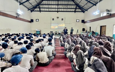 MTSN 10 KUNINGAN SUKSES GELAR DEMO ROBOTIC, TINGKATKAN WAWASAN TEKNOLOGI SISWA