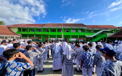 MTsN 10 Kuningan Gelar Upacara Peringatan Hari Kesaktian Pancasila